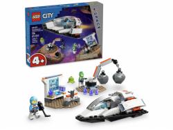 LEGO-City-Spaceship-and-Asteriod-Discovery-60429